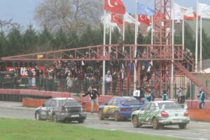 Kulisy pracy sztabu szkoleniowego Stali Ostrów – rola trenera i asystentów